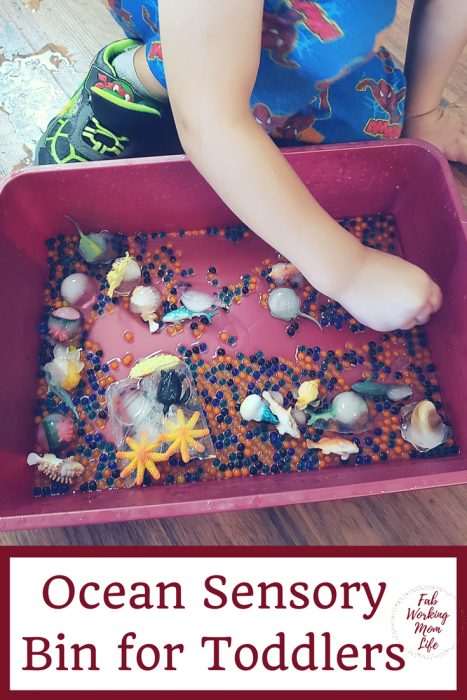 Ocean Sensory Bin for Toddlers and Preschoolers | Fab Working Mom Life #sensorybin #sensoryplay #toddlers #preschoolers #parenting #toddleractivities #sharkweek #ocean 